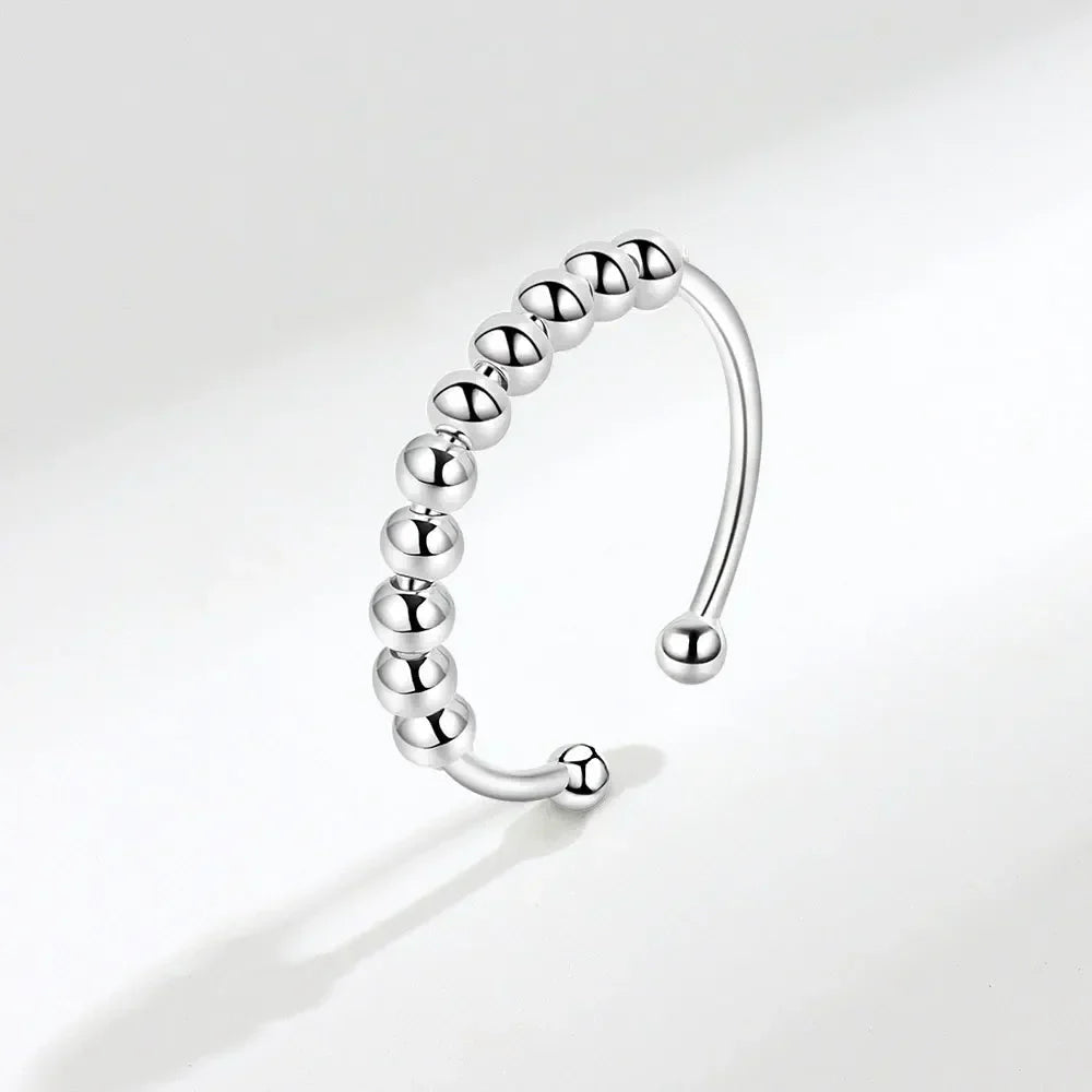 Auralis Ring - Eleganz trifft Gelassenheit. AURAI-Ring