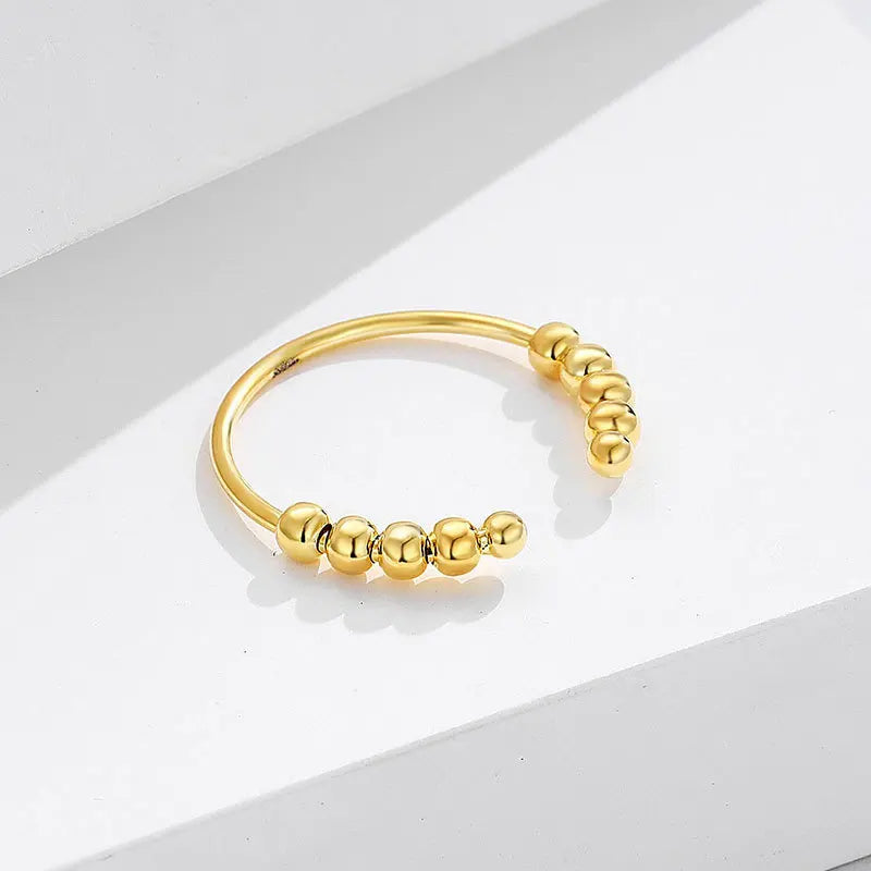 Auralis Ring - Eleganz trifft Gelassenheit. AURAI-Ring