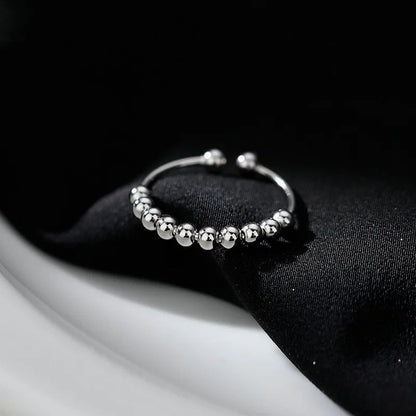 Auralis Ring - Eleganz trifft Gelassenheit. AURAI-Ring